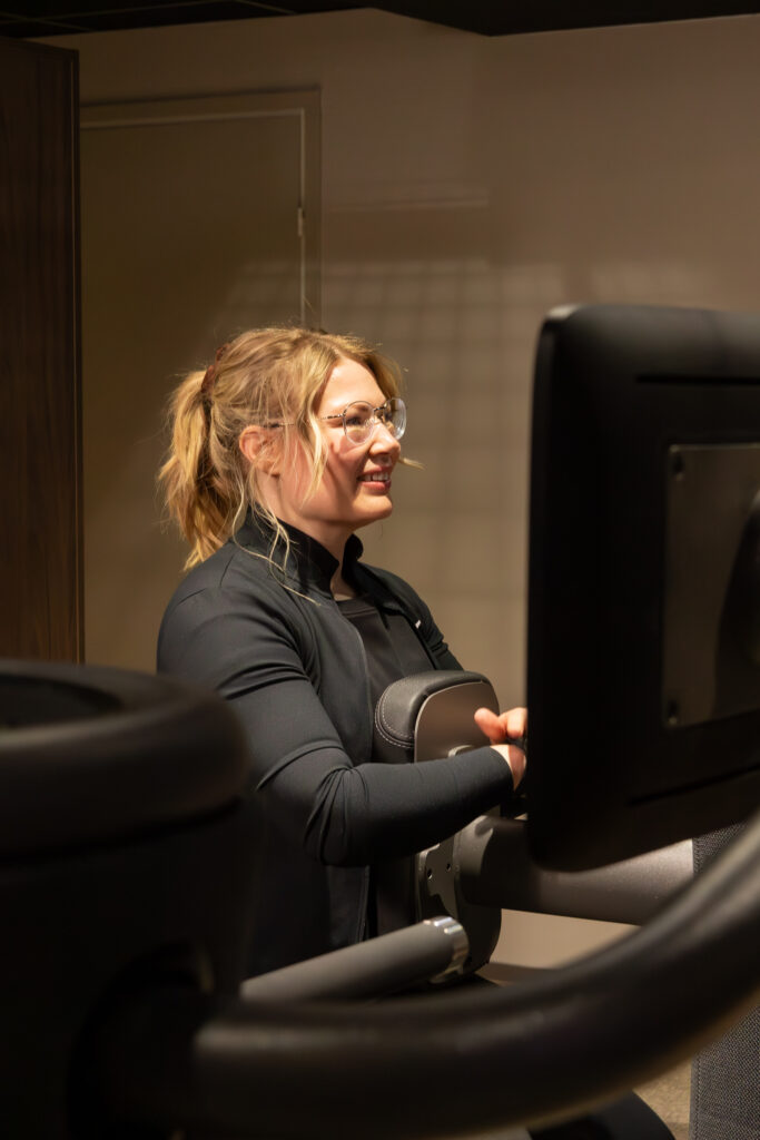 Hello Health EGYM kuntosali Oulu